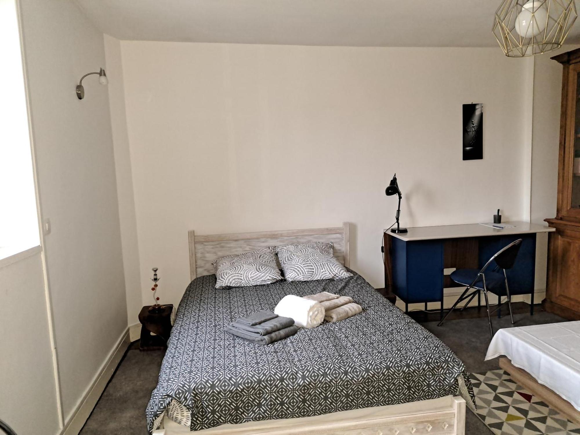 Les Chambres De Lucie-B&B - Petit Dej Inclus - Parking Prive - Proche Gare Versailles Cameră foto